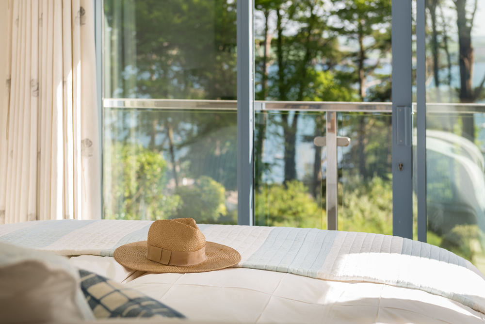 Holiday Home for 10 People, Double Beds, Double Rooms - Clouds Holiday Home - Rock, Cornwall